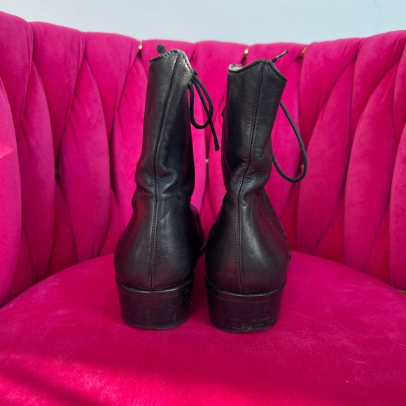 BALLY LEATHER LACE UP BOOTIES - Picture 4 of 5
